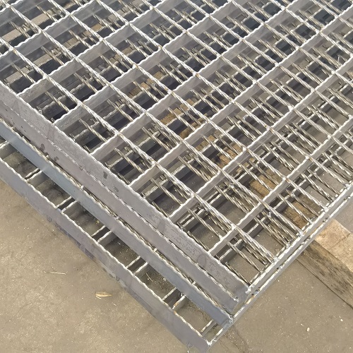 齒型平臺(tái)鋼格板的承載能力與安全性