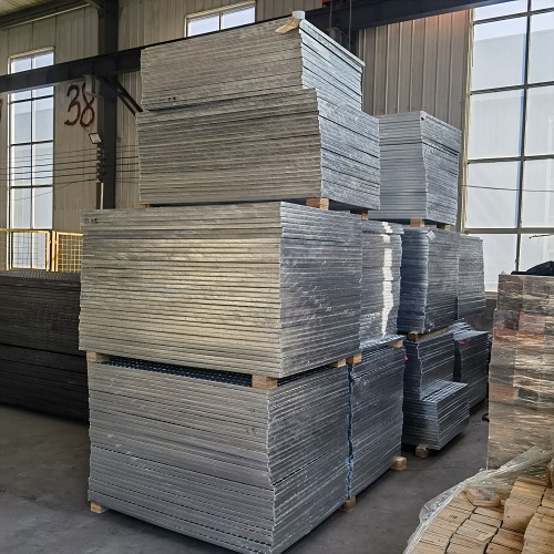 熱鍍鋅鋼格柵輕松打造安全平臺(tái)