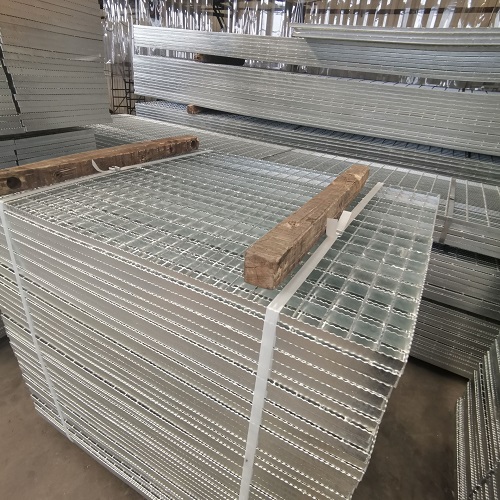 如何辨別劣質(zhì)鋼格板？看這4個細節(jié)，避免安全隱患