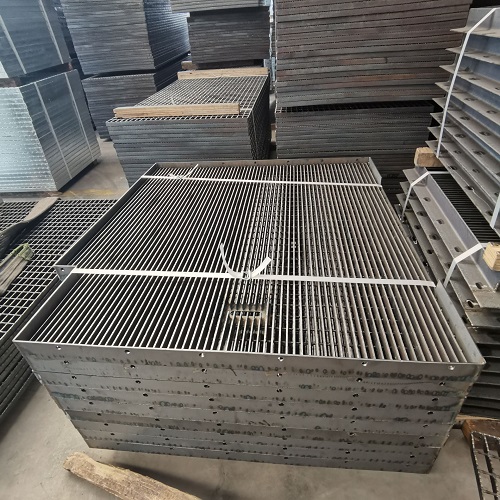 如何辨別劣質(zhì)鋼格板？看這4個(gè)細(xì)節(jié)，避免安全隱患！