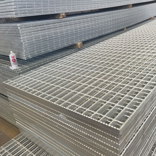 海上平臺(tái)防滑鋼格板：抗鹽霧腐蝕技術(shù)詳解！