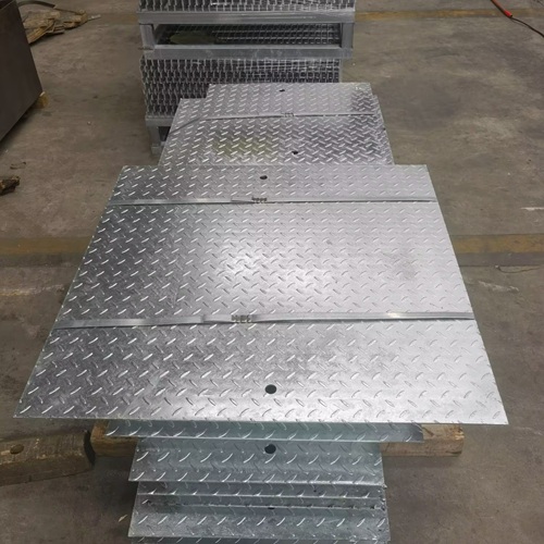 鋼格板在城市廣場中的創(chuàng)新應用