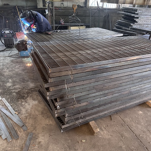 鋼格柵板為什么容易生銹？原因在這里