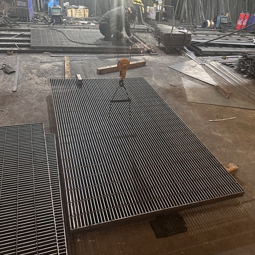 國內(nèi)鋼格板vs進口鋼格板，性價比分析